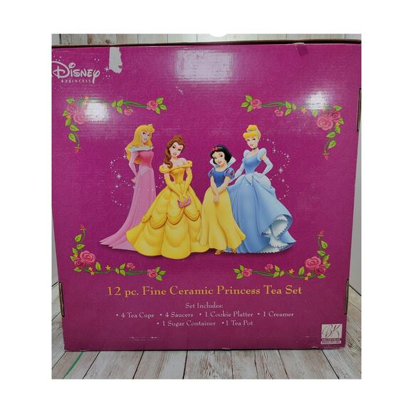 Complete Disney Princesses 12 Piece Fine Ceramic Tea Set 2003 Brass Key Box 1537 - Picture 2 of 10